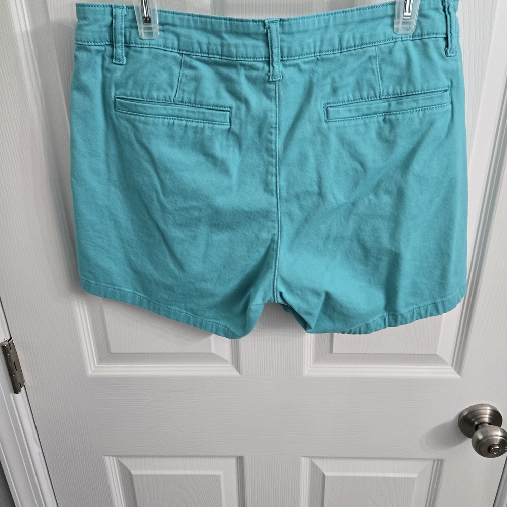 Stylish Teal Women's Bermuda Shorts - Picture 5 of 6